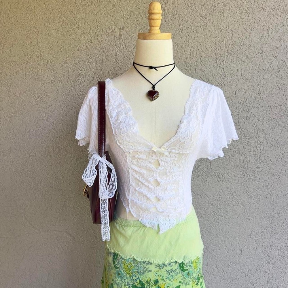Vintage Cinema Etoile White Lace Lingerie Top Size Medium Whimsy Romantic
